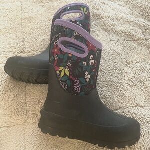 Girls BOGS size youth 3